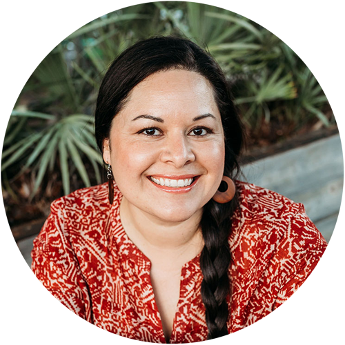 Julie-Mendez-Designer-circle Julie Mendez Designer