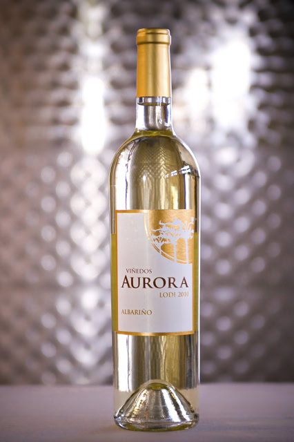 Viñedos Aurora Albariño Wine Label. Photo by Christopher Briggs Photography.